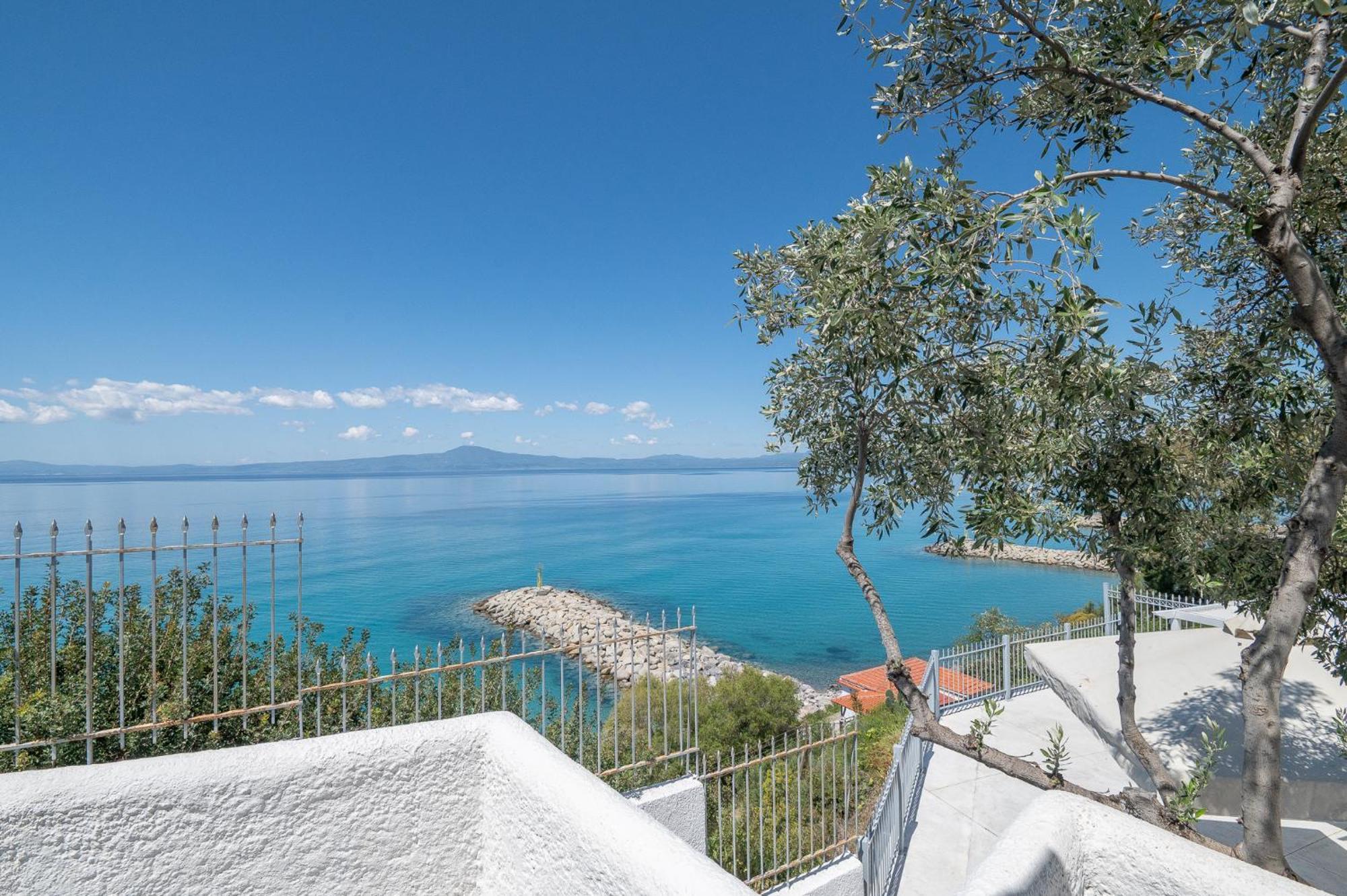 Pouletis Family Apartments - Akroyali Seaview Getaways Kalamata Zewnętrze zdjęcie