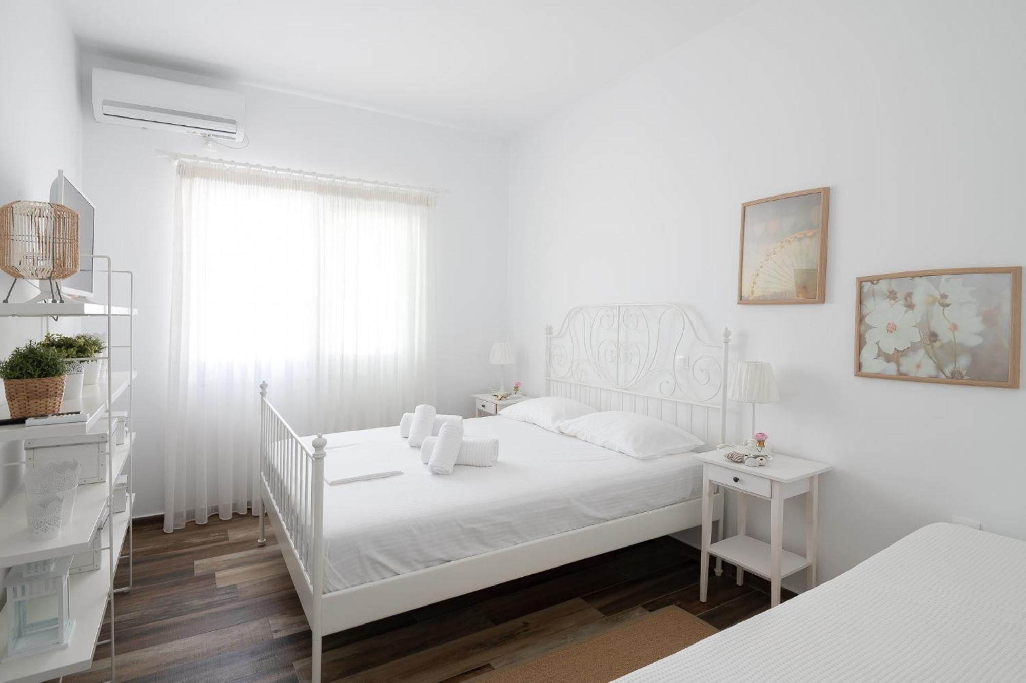 Pouletis Family Apartments - Akroyali Seaview Getaways Kalamata Pokój zdjęcie