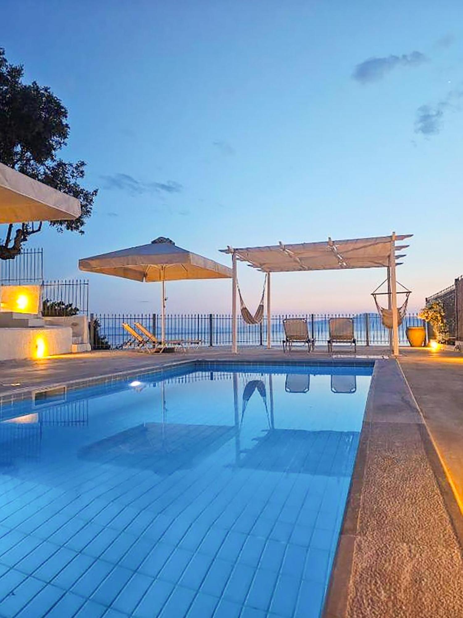Pouletis Family Apartments - Akroyali Seaview Getaways Kalamata Zewnętrze zdjęcie